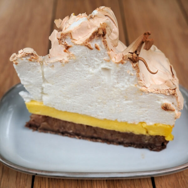 TORT CU BEZEA ȘI MERE - 180g
