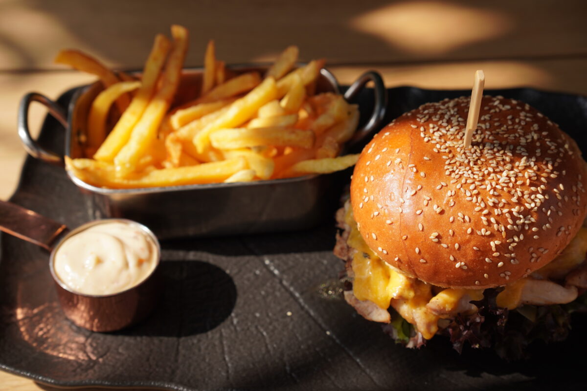 SMASHED CHICKEN BURGER - 380g - imagine 1